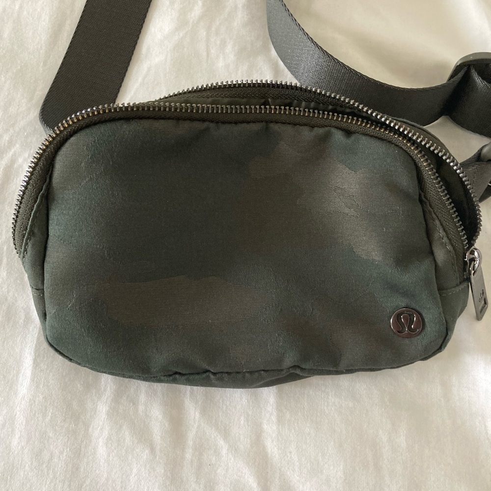 Lululemon belt bag well loved but in very good condition color camouflage